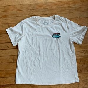 Volkswagen comfy tee never worn!